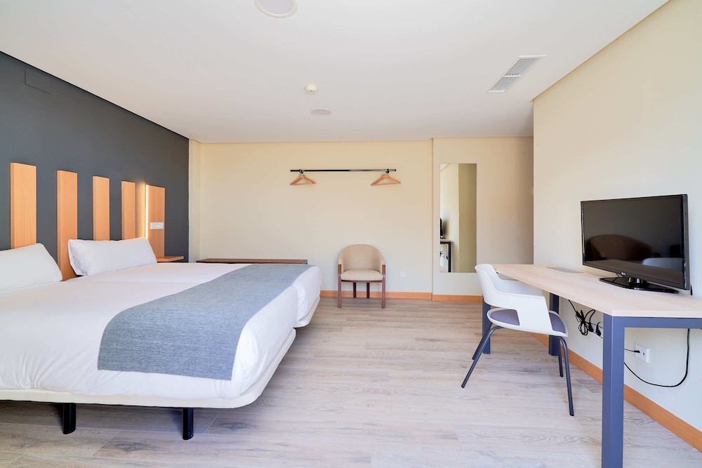Habitación junior, 1 habitación del hotel Smart Hotel La Sagra. Foto 3