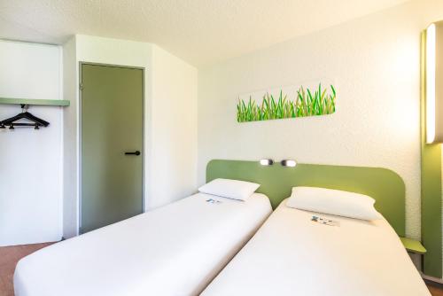 Habitación Doble - 2 camas del hotel Ibis Budget Courbevoie Paris la Défense 1. Foto 4