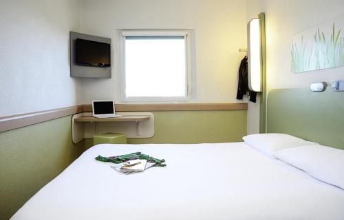 Habitación Doble del hotel Ibis Budget Courbevoie Paris la Défense 1. Foto 9