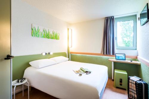 Habitación Doble del hotel Ibis Budget Courbevoie Paris la Défense 1. Foto 16