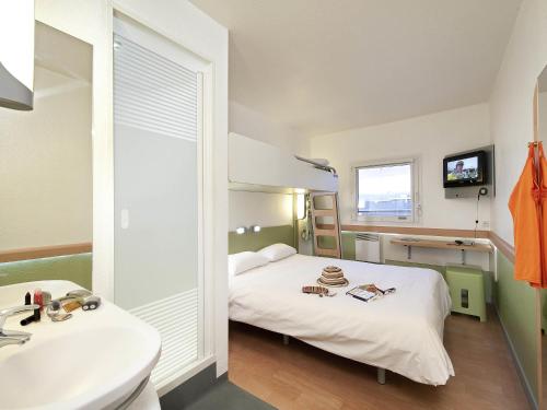 Habitación Doble del hotel Ibis Budget Courbevoie Paris la Défense 1. Foto 15