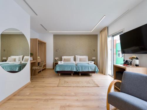 Suite Junior con balcón del hotel Emete by AirNest. Foto 8