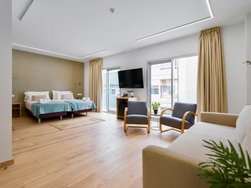 Suite Junior con balcón del hotel Emete by AirNest. Foto 7