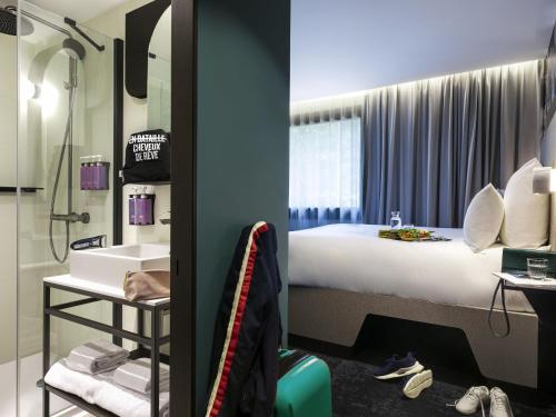 Habitación Doble Confort Tribe del hotel Tribe Paris La Defense Esplanade. Foto 12