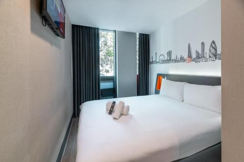 Habitación Doble con ventana del hotel easyHotel London City Shoreditch