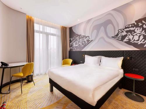 Habitación Doble Estándar del hotel ibis Styles Istanbul Merter. Foto 3