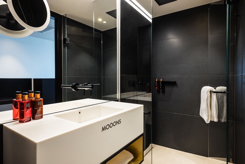 Habitación estándar, vistas al jardín del hotel Mooons. Foto 4