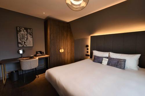 Habitación cómoda con balcón del hotel AMANO Covent Garden. Foto 11