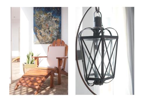 Habitación con cama grande y vistas al mar del hotel Casa Serena 10. Foto 8