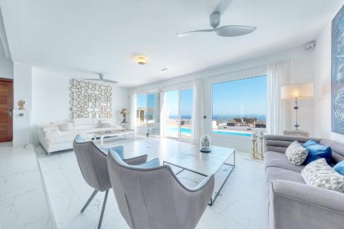 Suite Junior con vistas al mar del hotel Casa Serena 10. Foto 14