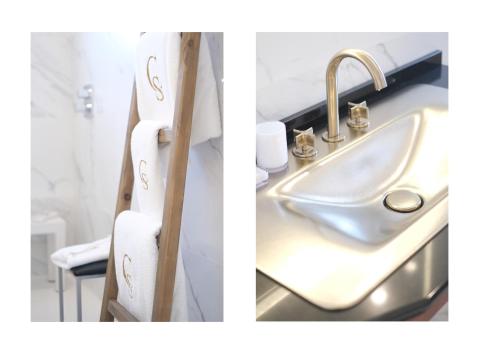 Suite with Sea View del hotel Casa Serena 10. Foto 21