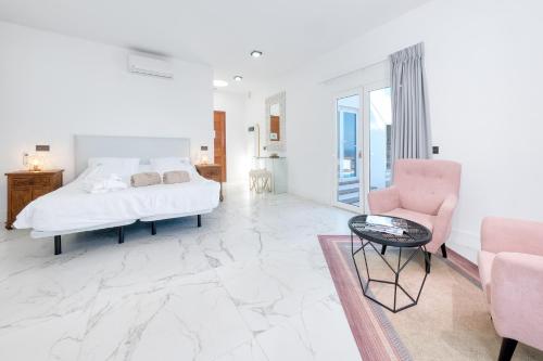 Junior Suite with Sea View del hotel Casa Serena 10. Foto 18