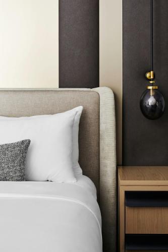 Apartamento de 1 dormitorio con cama extragrande del hotel The Luxury Collection Hotel Manhattan Midtown. Foto 2