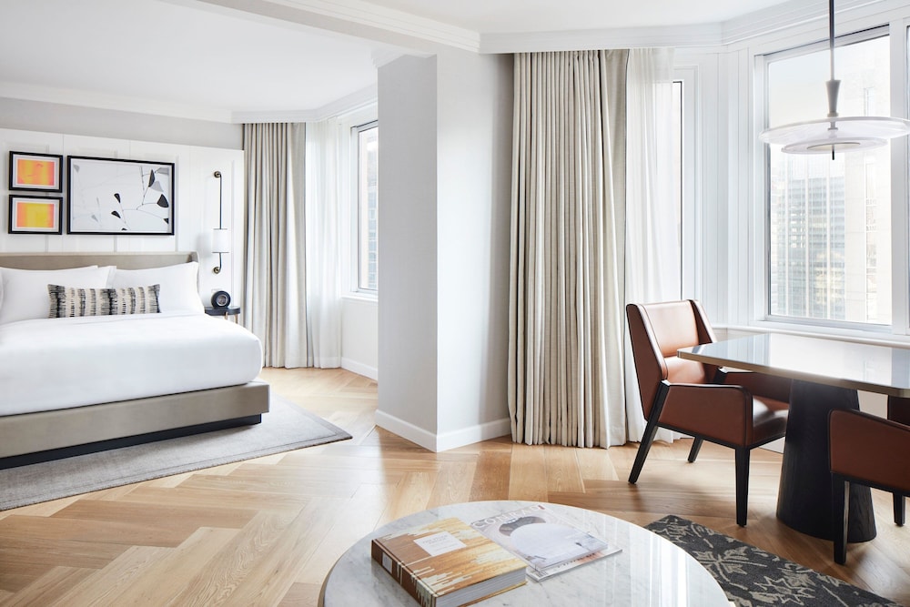 Suite junior, 1 cama de matrimonio, vistas a la ciudad del hotel The Luxury Collection Hotel Manhattan Midtown. Foto 1
