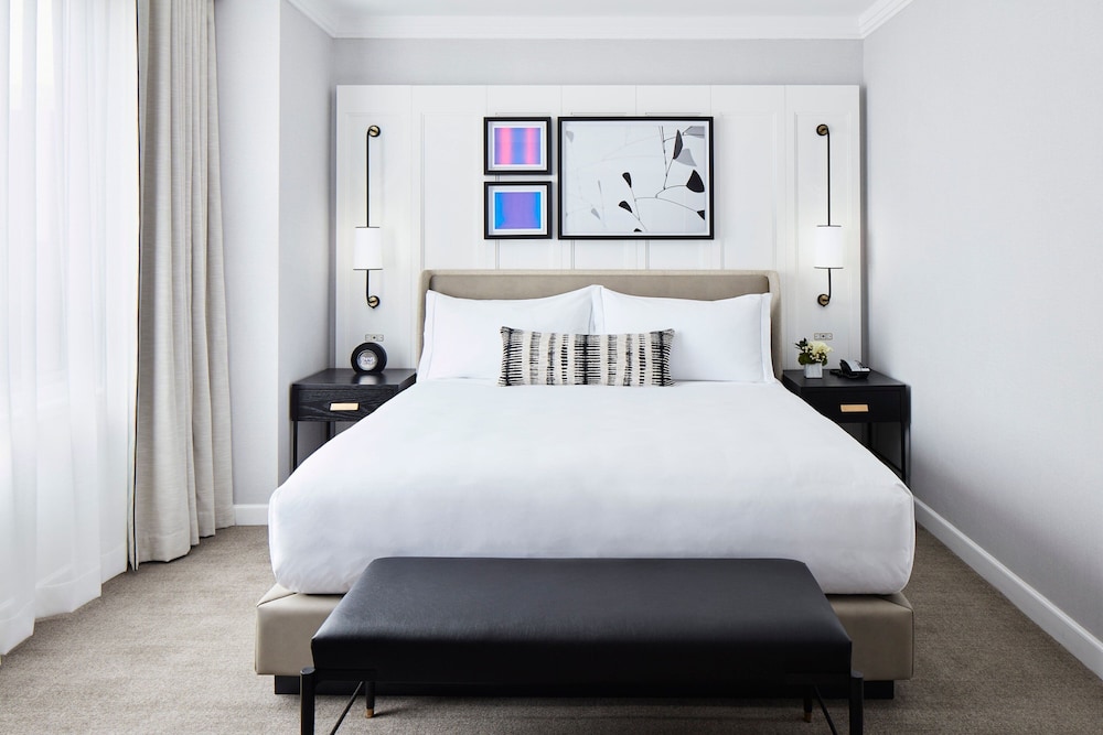 Suite, 1 cama de matrimonio grande del hotel The Luxury Collection Hotel Manhattan Midtown. Foto 6