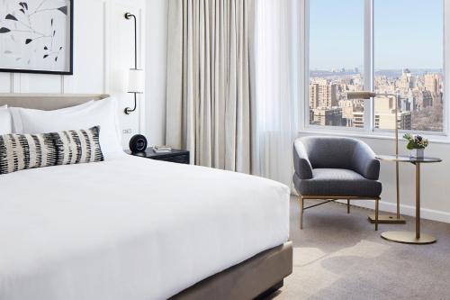 Suite de 2 dormitorios con vistas a la ciudad del hotel The Luxury Collection Hotel Manhattan Midtown