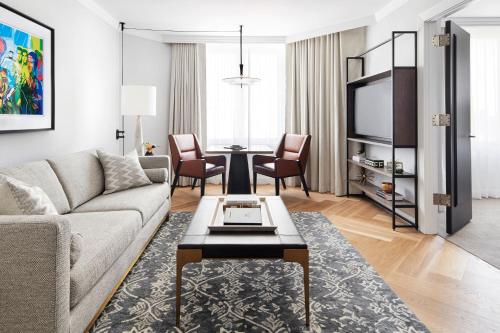 Suite de 1 dormitorio con vistas a la ciudad - 1 cama grande del hotel The Luxury Collection Hotel Manhattan Midtown