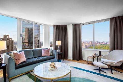 Apartamento de 1 dormitorio con vistas al parque y sofá cama - 1 cama extragrande del hotel The Luxury Collection Hotel Manhattan Midtown. Foto 3