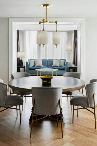 Apartamento de 1 dormitorio con cama extragrande del hotel The Luxury Collection Hotel Manhattan Midtown. Foto 7