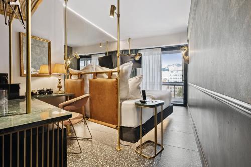 Savvy Room with Balcony & City View del hotel Skylark, Aluma Hotel and Resort