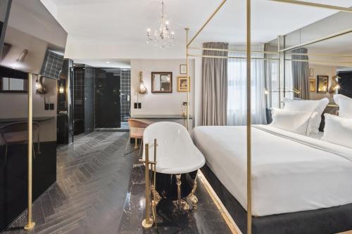 Suite Grand del hotel Skylark, Aluma Hotel and Resort. Foto 2