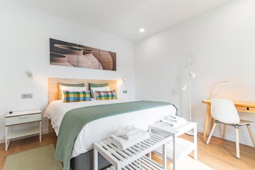 Habitación Doble con terraza del hotel Home2Book Casa Boissier, Free Breakfast