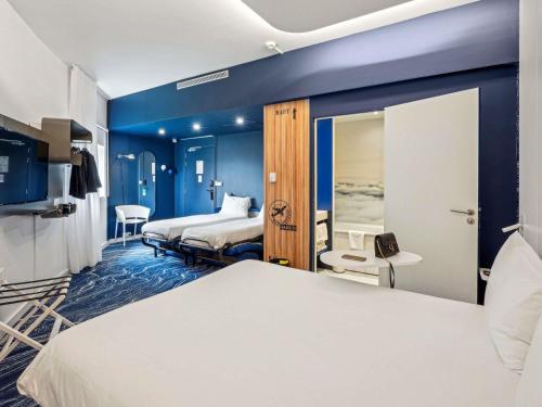 Habitación Familiar del hotel ibis Styles Paris Orly Airport. Foto 1