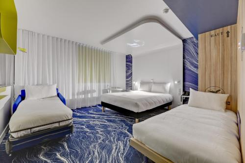 Habitación Familiar del hotel ibis Styles Paris Orly Airport. Foto 8