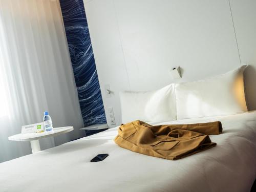 Habitación Doble Estándar del hotel ibis Styles Paris Orly Airport. Foto 6