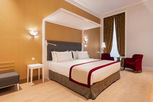 Habitación Doble Superior con terraza - 1 o 2 camas del hotel Aurea Ana Palace By Eurostars Company. Foto 1