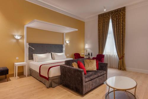 Habitación Doble Deluxe - 1 o 2 camas del hotel Aurea Ana Palace By Eurostars Company. Foto 6