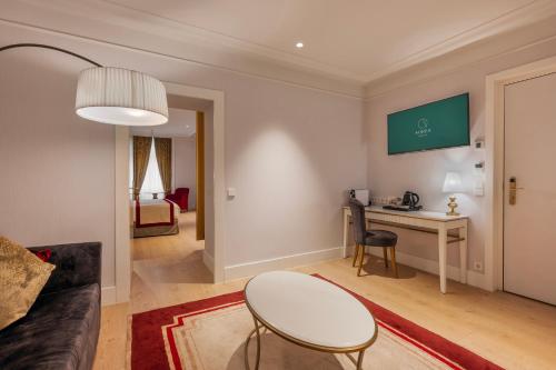 Suite Junior del hotel Aurea Ana Palace By Eurostars Company. Foto 4