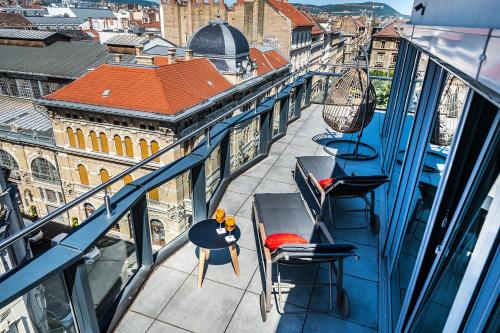 Suite de esquina con terraza del hotel Up Budapest