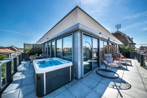 Suite de esquina con terraza del hotel Up Budapest. Foto 1