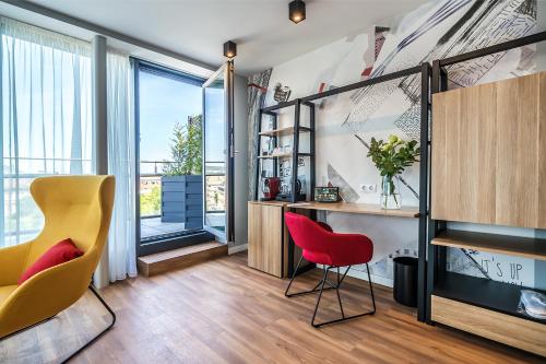 Suite de esquina con terraza del hotel Up Budapest. Foto 9