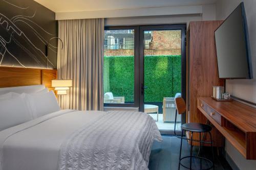 Habitación Doble con vistas al río - Cama extragrande del hotel Le Méridien New York, Fifth Avenue