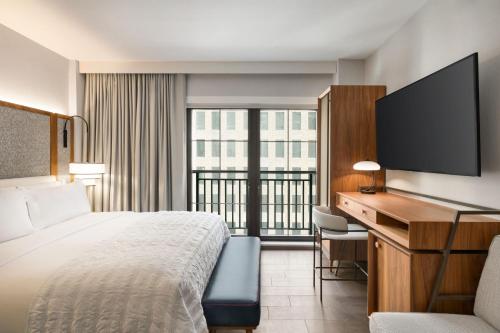 Habitación Ejecutiva Esquinera con Cama King del hotel Le Méridien New York, Fifth Avenue. Foto 1
