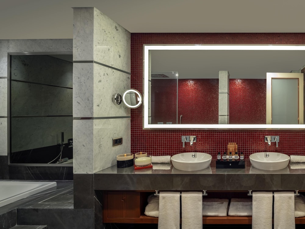 Suite Presidencial del hotel Mövenpick Istanbul Asia Airport. Foto 1