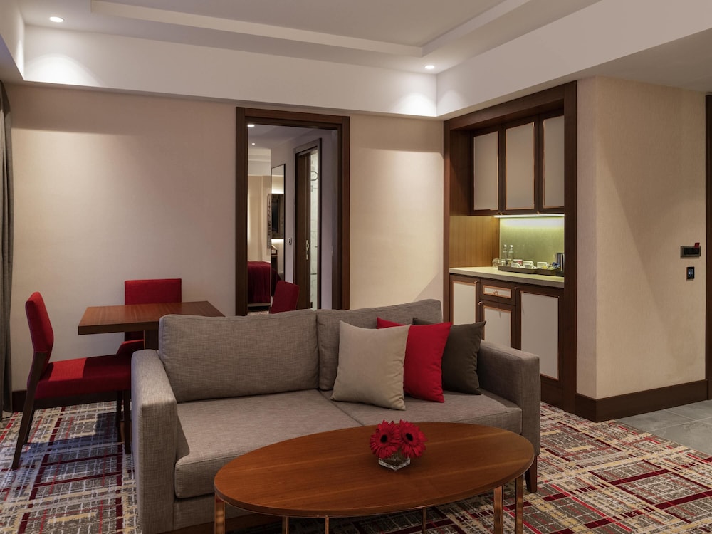 Suite del hotel Mövenpick Istanbul Asia Airport. Foto 6