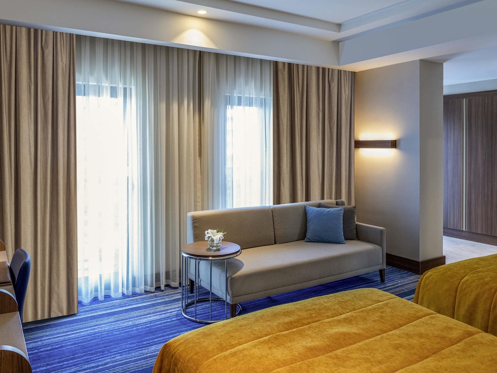 Habitación Clásica Twin del hotel Mövenpick Istanbul Asia Airport. Foto 1