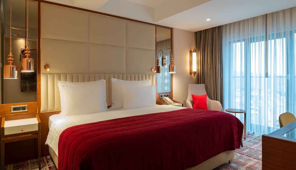 Habitación Superior King del hotel Mövenpick Istanbul Asia Airport. Foto 2
