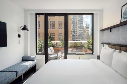Habitación Terrace con cama extragrande - Adaptada para personas con discapacidad del hotel Arlo Midtown