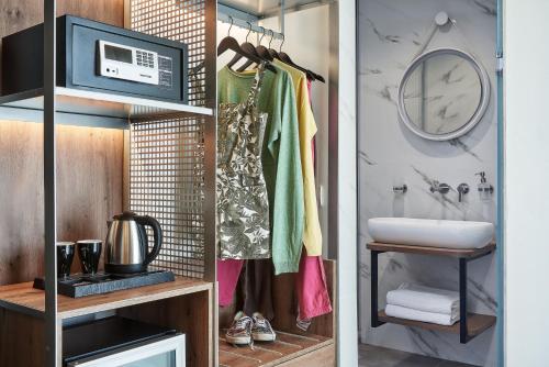 Suite Superior con porche del hotel NLH KERAMEIKOS - Neighborhood Lifestyle Hotels