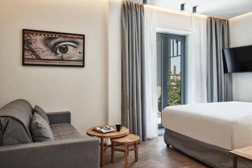 Suite Superior con porche del hotel NLH KERAMEIKOS - Neighborhood Lifestyle Hotels. Foto 1