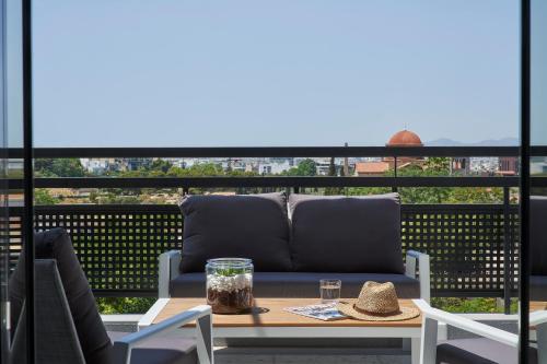 Suite Executive con porche del hotel NLH KERAMEIKOS - Neighborhood Lifestyle Hotels. Foto 2