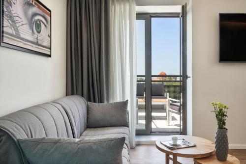 Suite Executive con porche del hotel NLH KERAMEIKOS - Neighborhood Lifestyle Hotels. Foto 5