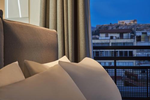 Suite con vistas a la Acrópolis del hotel NLH KERAMEIKOS - Neighborhood Lifestyle Hotels. Foto 3