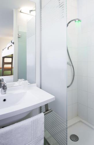 Habitación Doble - 2 camas del hotel ibis budget Bern Expo