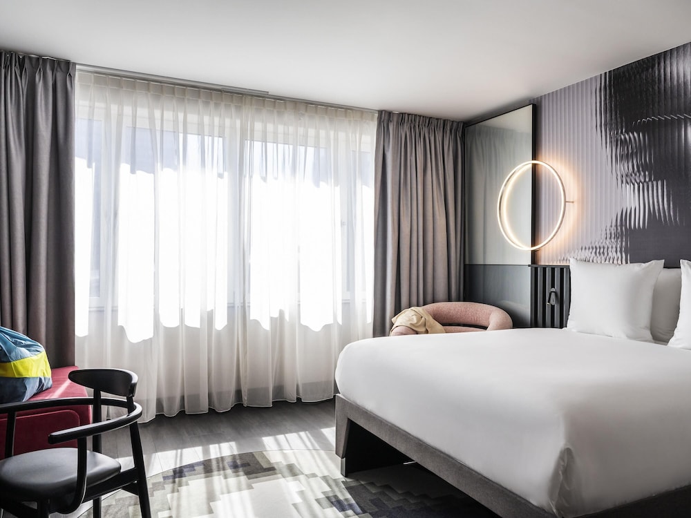 Habitación Doble Superior con 1 cama queen y 1 sofá - cama individual del hotel Tribe Amsterdam City