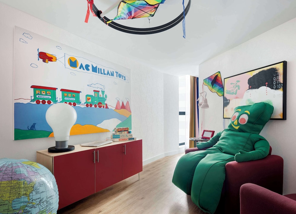 Suite del hotel Graduate New York. Foto 9